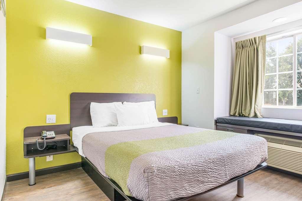 Motel 6-Gastonia Charlotte I-85 Номер фото